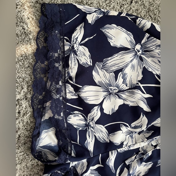 MINE Woman/Girls Navy Blue & White Floral Shorts with Pockets - Picture 7 of 7